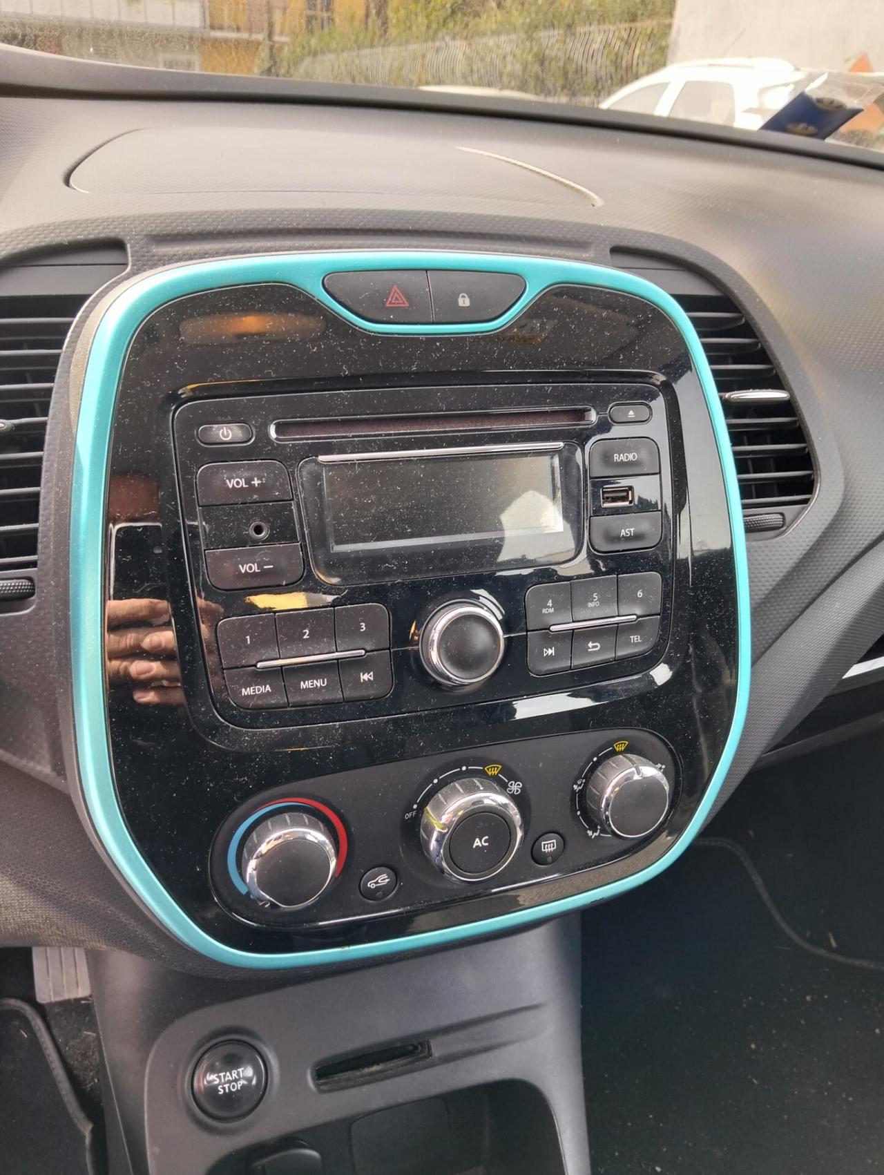 Renault Captur 1.5 dCi 90cv 2014 SINISTRATA