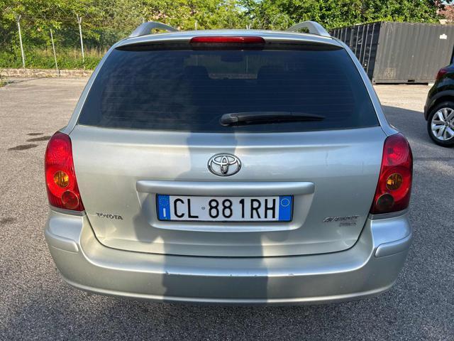 TOYOTA Avensis 2.0 D-4D 16V SW senza nessun lavoro da fare
