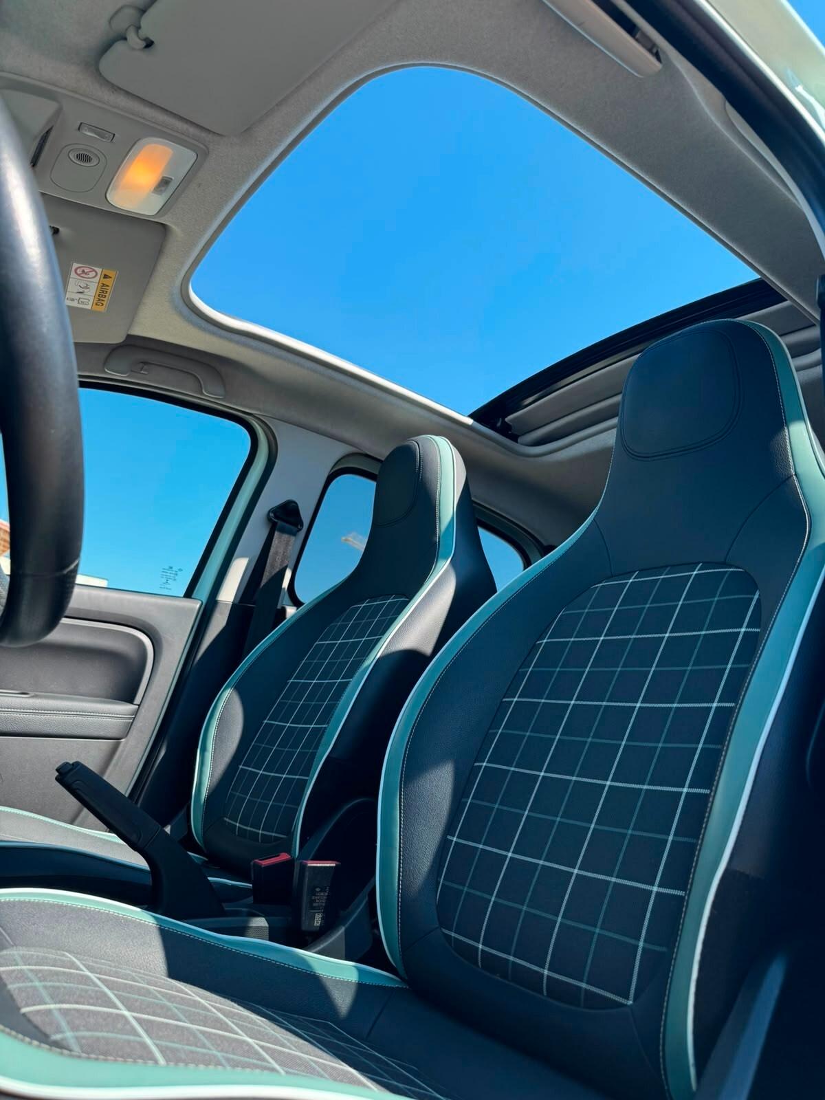 Renault Twingo SCe EDC La Parisienne