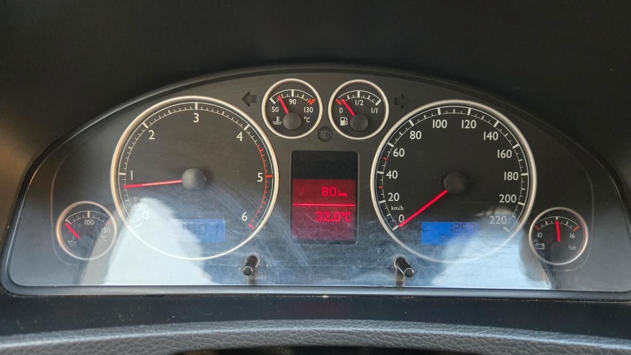Volkswagen Transporter Caravelle 2.5 TDI/174CV 4mot. highline