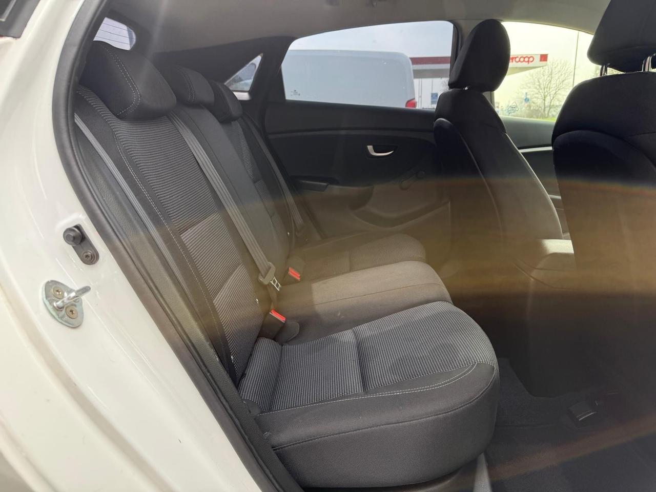 Hyundai i30 1.4 5p. OK NEOPATENTATI