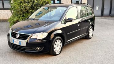 Volkswagen Touran 2.0 Conceptline Ecofuel Ok neo patentati