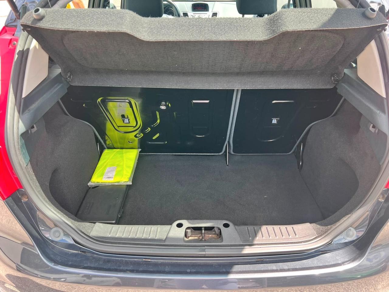 Ford Fiesta 1.4 TDCi 68CV 5 porte