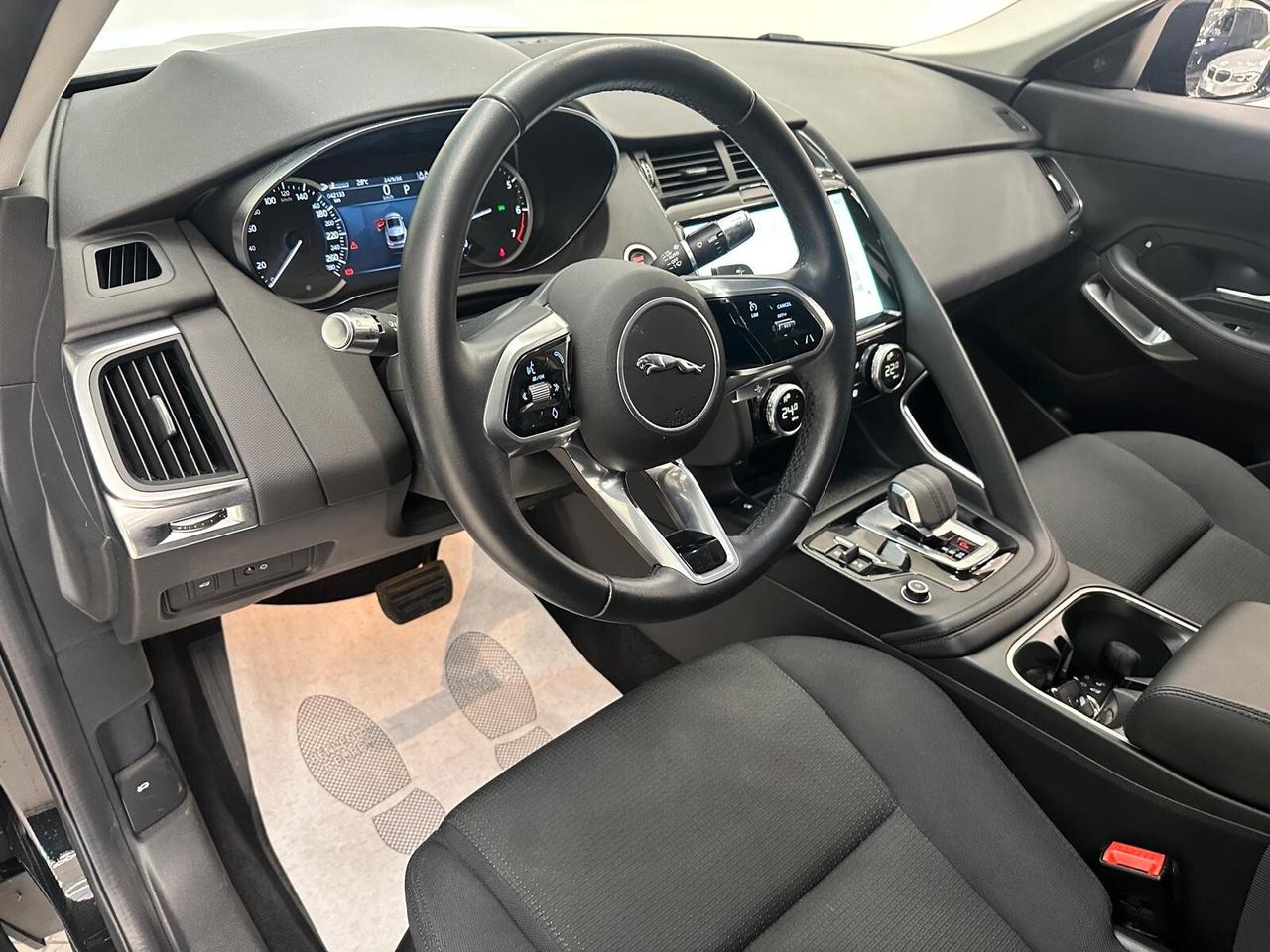 JAGUAR E-PACE 2021 1.5 i3 mhev SE fwd 160cv auto SOLI 42.000 KM
