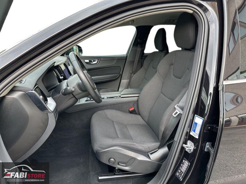 Volvo XC60 B4 AWD 211 Cv Geartronic Momentum Pro