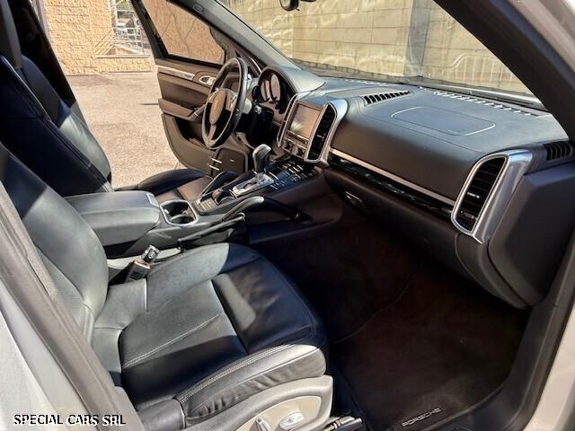 Porsche Cayenne 3.0 Diesel Tiptronic