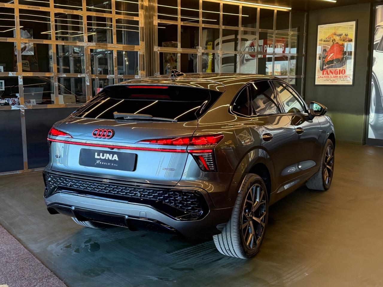 Audi Q3 SPB TFSI 150 kW S tronic quattro Line edition