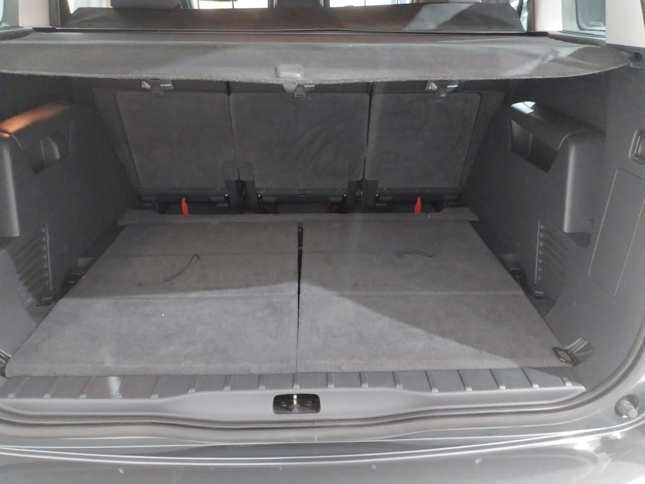Peugeot 5008 Active 1.6 HDI 115cv 7 Posti