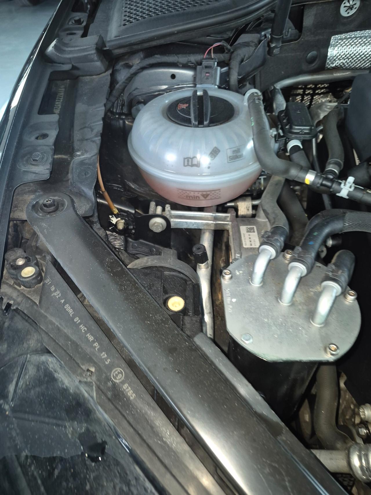 Volkswagen Golf Business 2.0 TDI DSG 5p. Highline BlueMotion Tech.