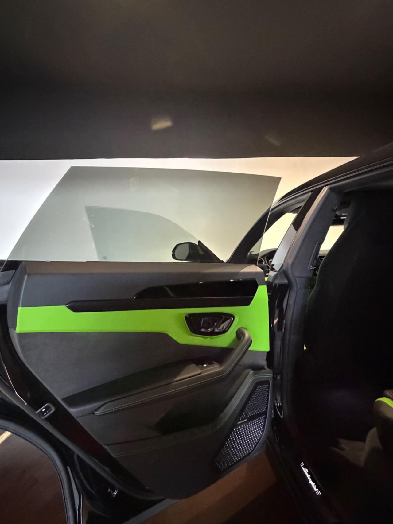 Lamborghini Urus 4.0 SE
