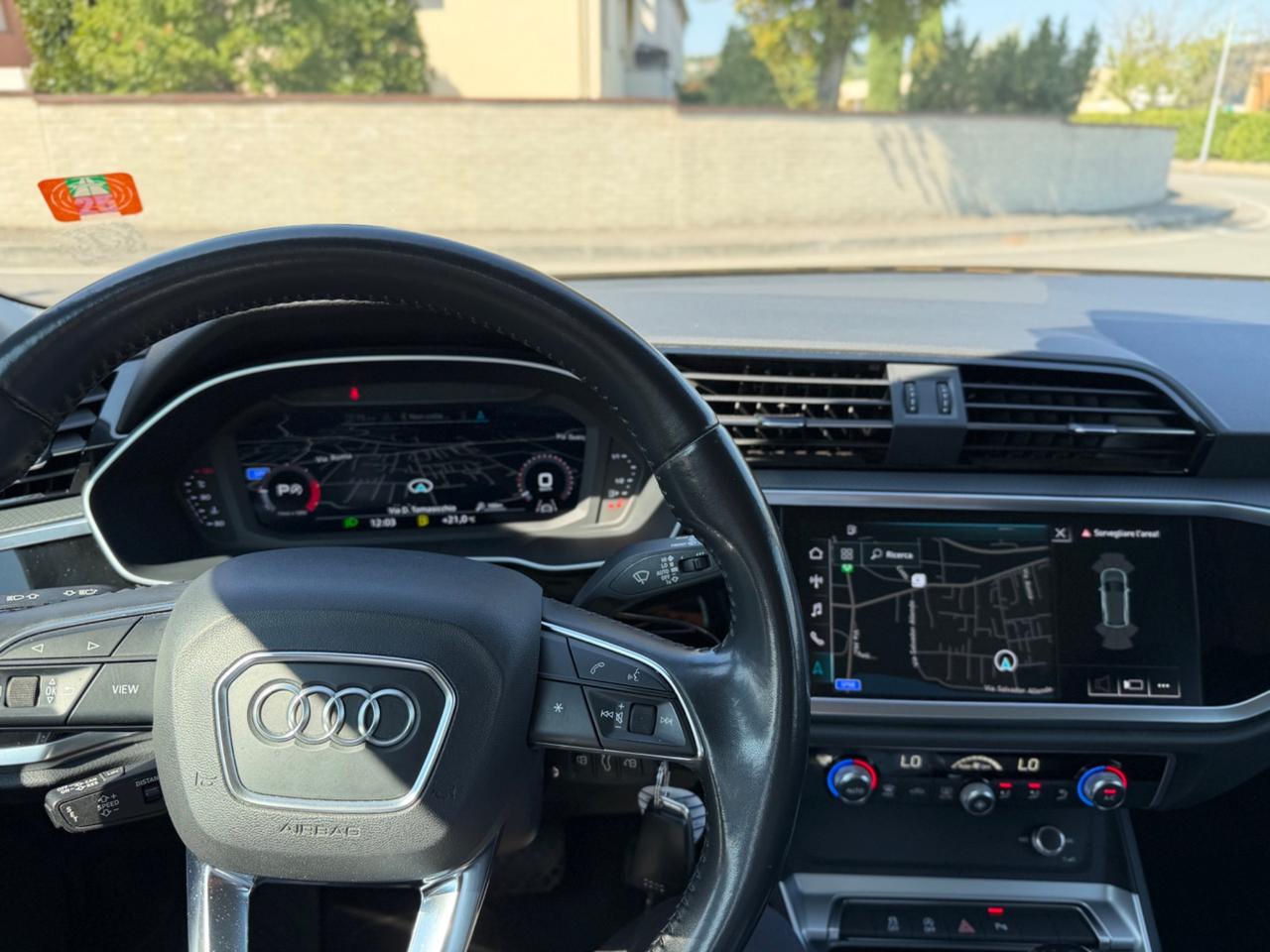 Audi Q3 2.0 TDI 150 CV S tronic line Edition