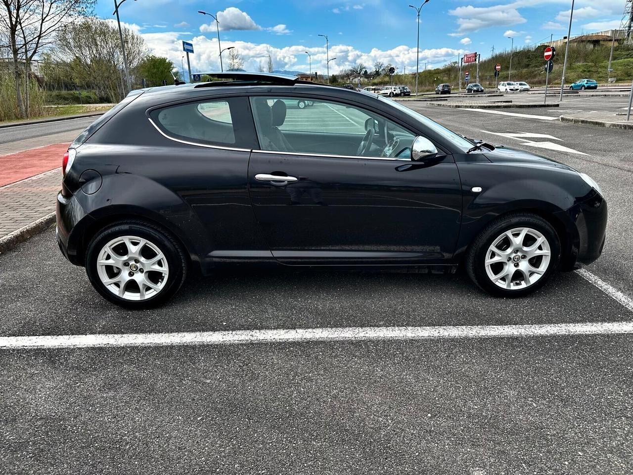 Alfa Romeo MiTo 1.3 JTDm-2 95 CV S&S Distinctive - SPORT PACK