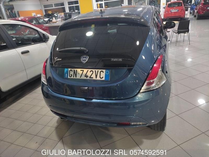 Lancia Ypsilon 1.0 FireFly 5 porte S&S Hybrid Gold Plus