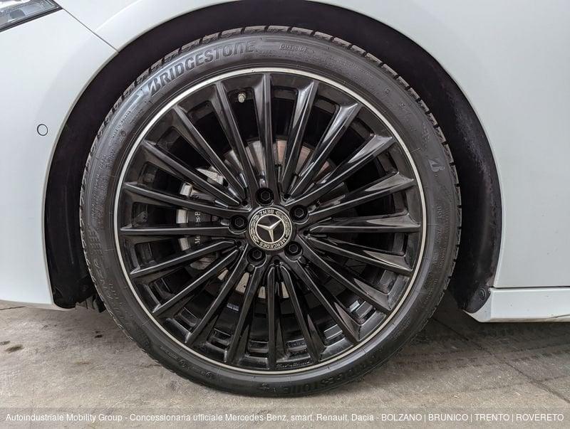 Mercedes-Benz Classe A 180D SEDAN PREMIUM AMG LINE AUTOMATIC "NEOPATENTATI"