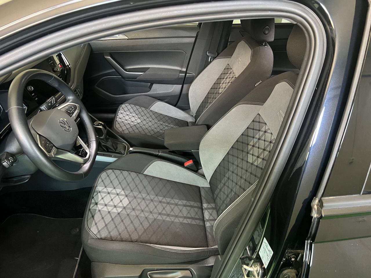 Volkswagen Taigo 1.0 TSI 115 CV DSG R-Line