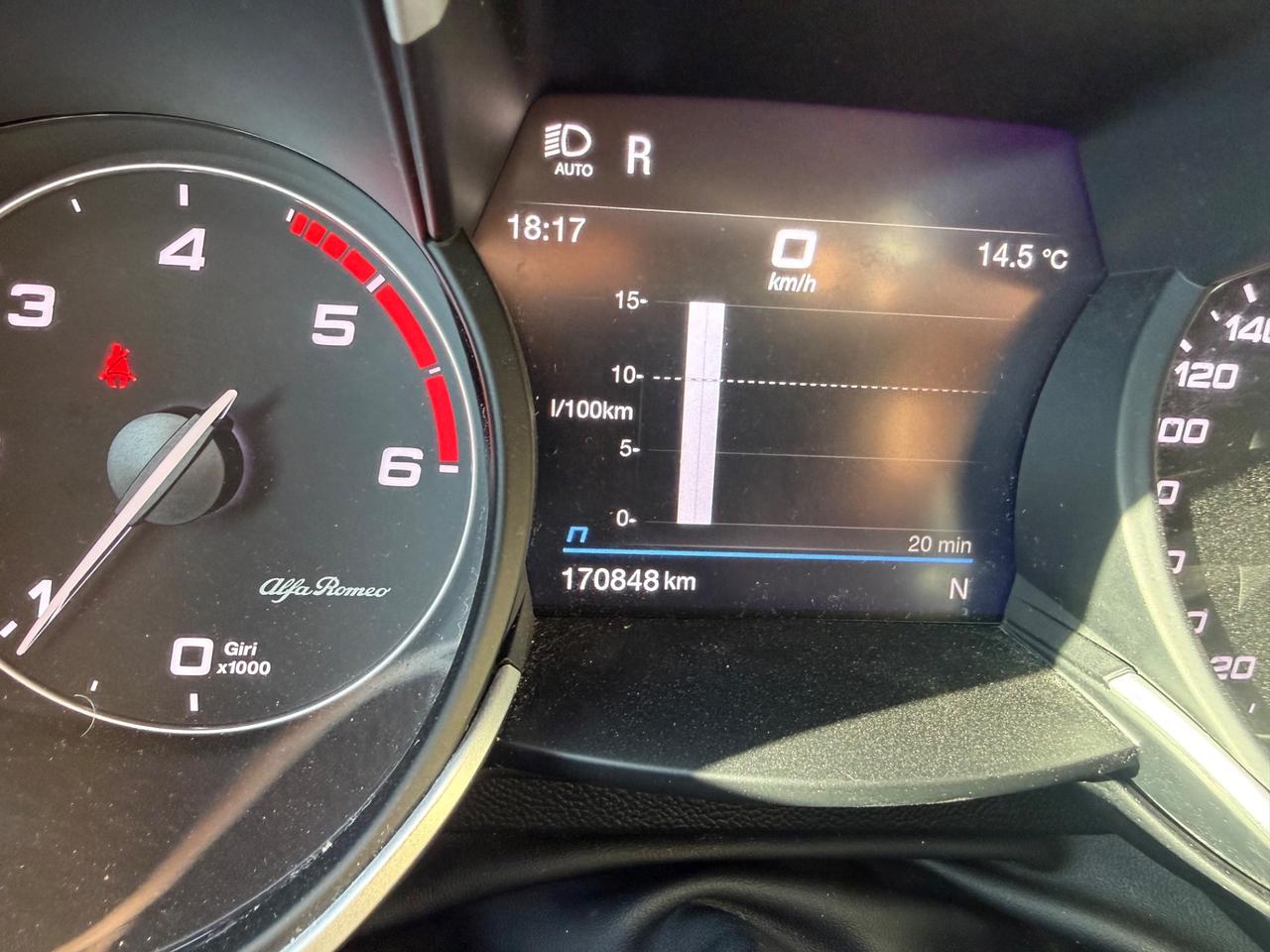 Alfa Romeo Stelvio 2.2 Turbodiesel 160 CV AT8 RWD Business