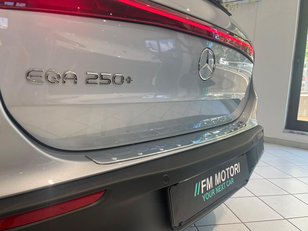 Mercedes-benz EQA 250+ AMG Line Advanced