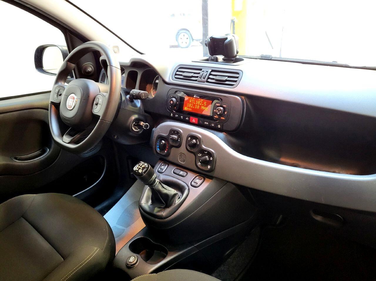 Fiat Panda 1.2 City Cross Waze