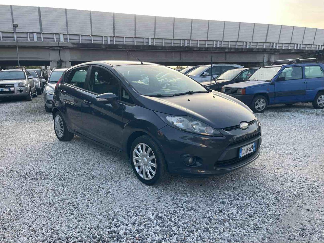 FORD FIESTA - GPL - TITANIUM