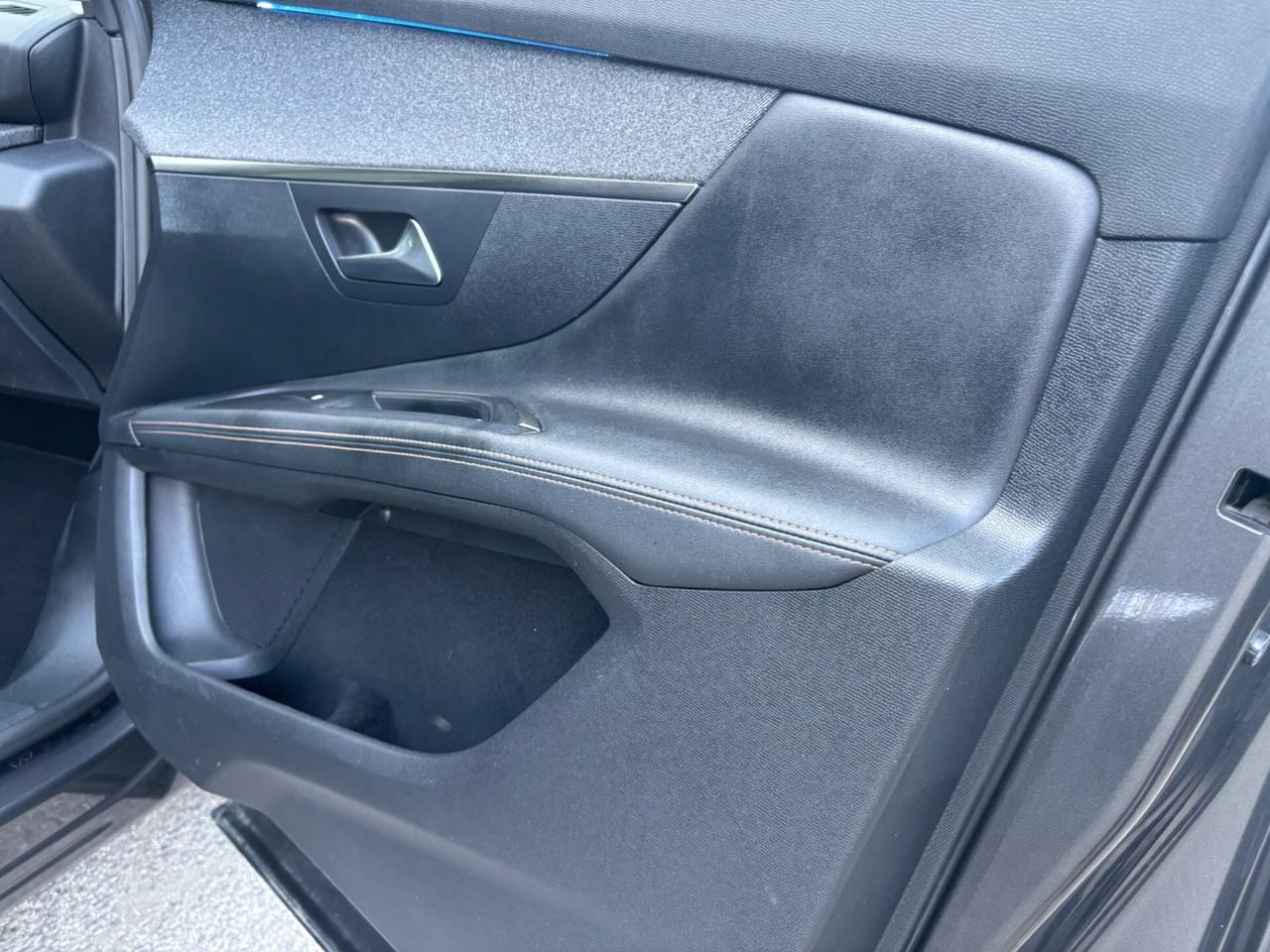 Peugeot 3008 hdi 130cv automatica GT Line