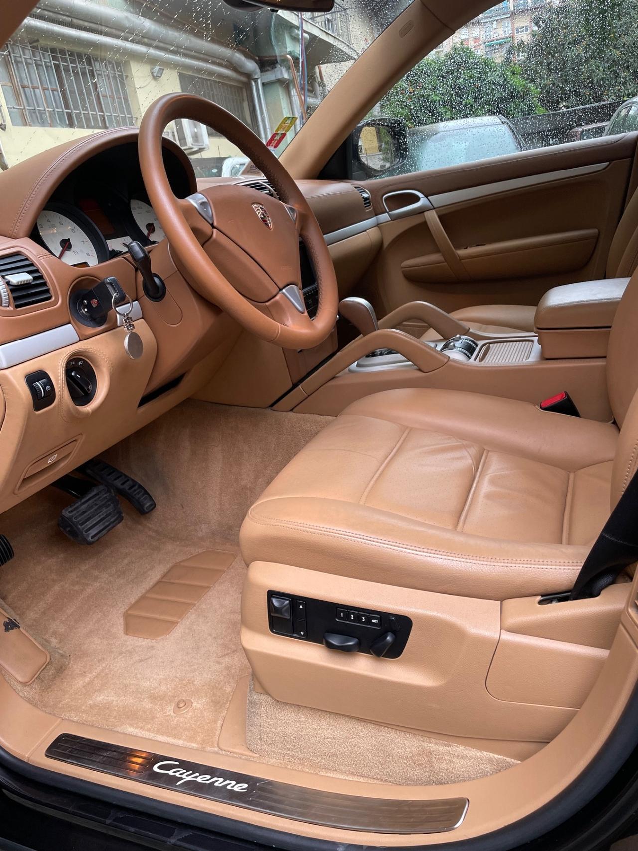 Porsche Cayenne 3.6