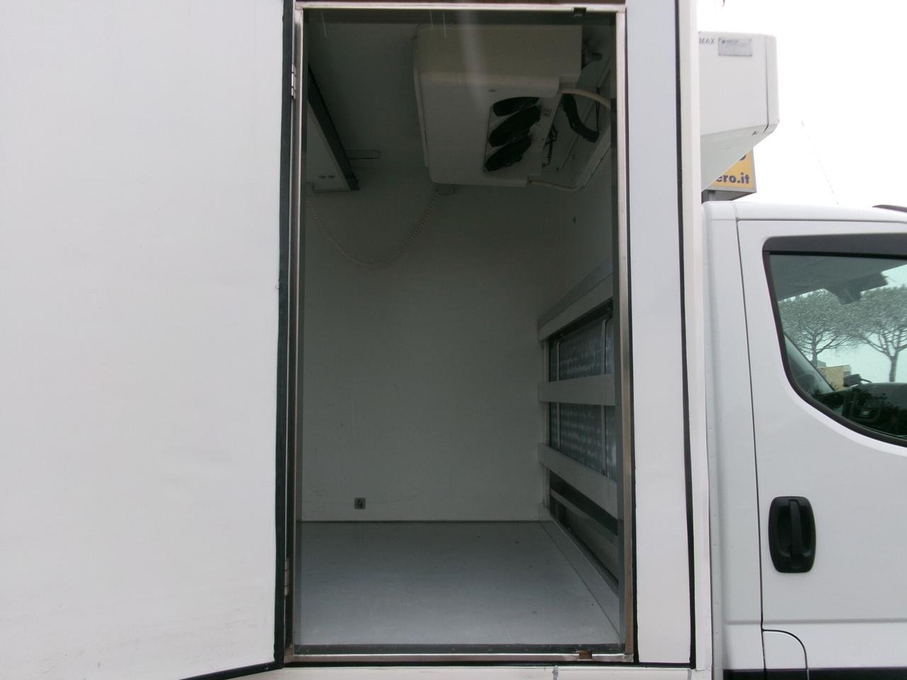 Iveco Daily 35C15 3000 150CV E5 FRIGO ATP FRCX -20° 12/2028 7 PEDANE