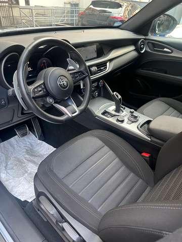 Alfa Romeo Stelvio 2.2d 160cv Sprint Navi+Palette al Vol.+Camera