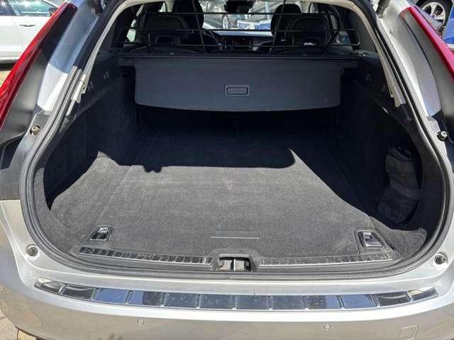 Volvo V90 D4 Geartronic Momentum LED-NAVI