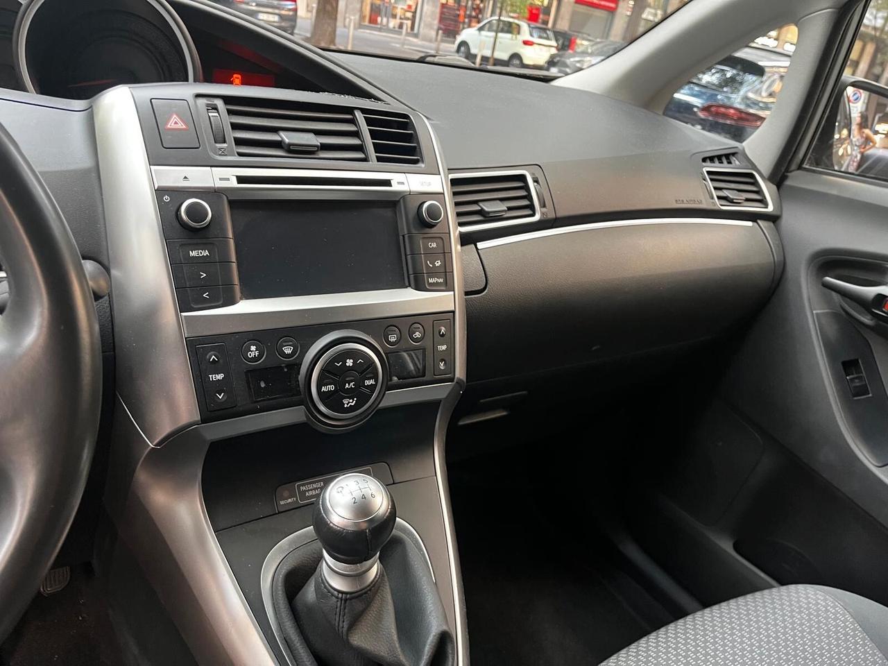 Toyota Verso 1.6 Style 7 posti