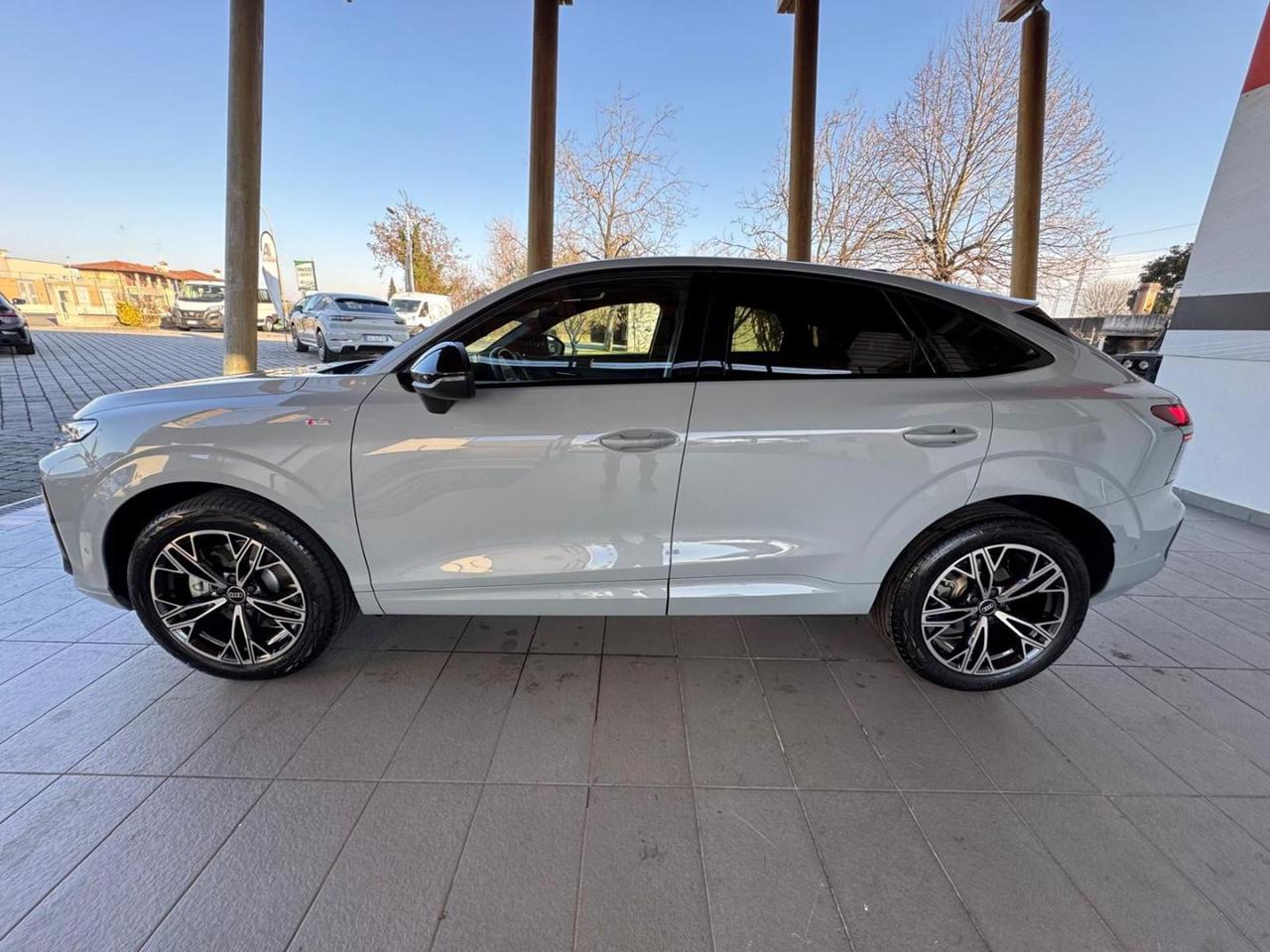 Audi Q3 SPB TDI 110 kW S tronic S Line edition