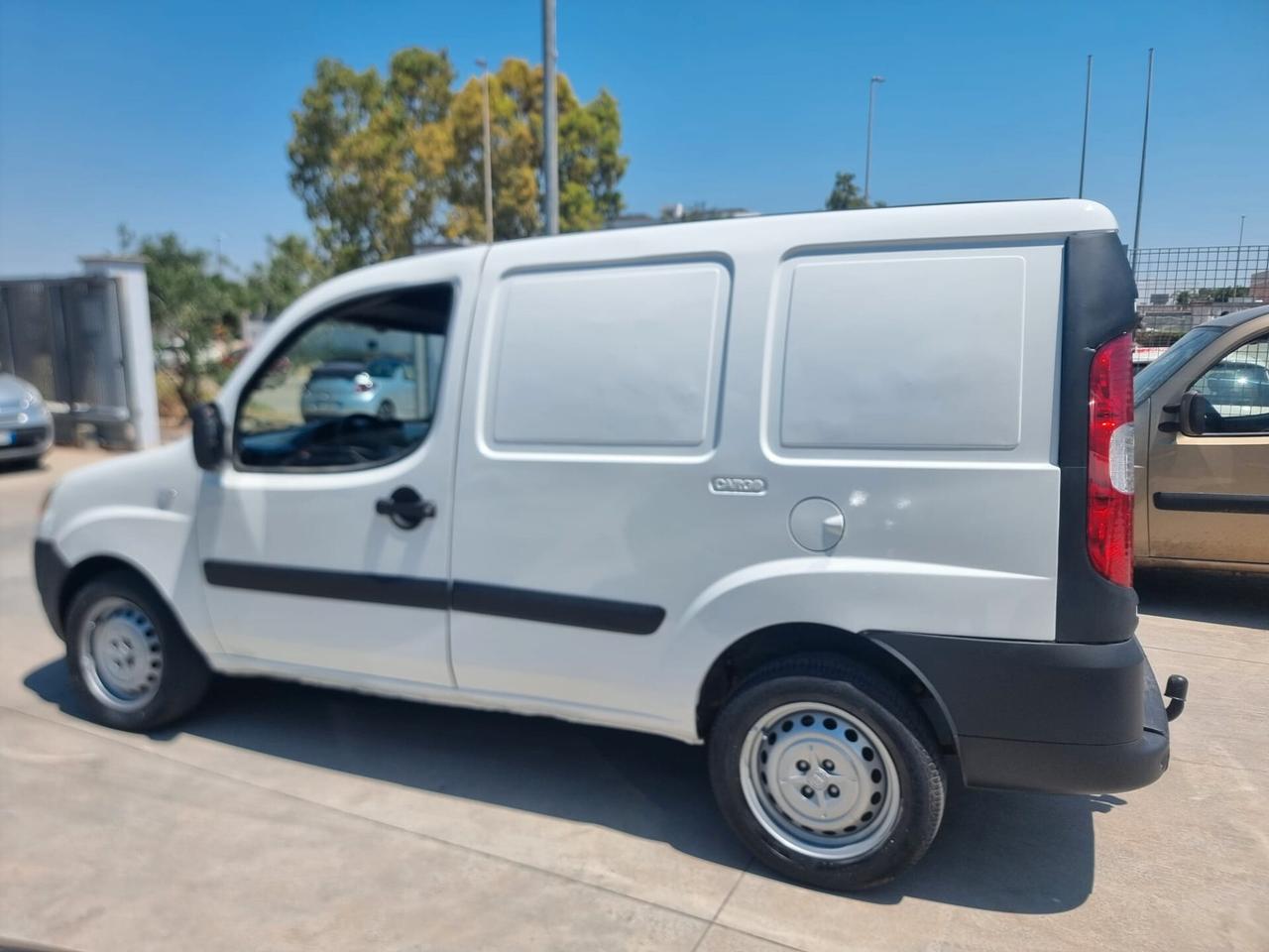 Fiat DOBLO' GANCIO TRAINO OMOLOGATO