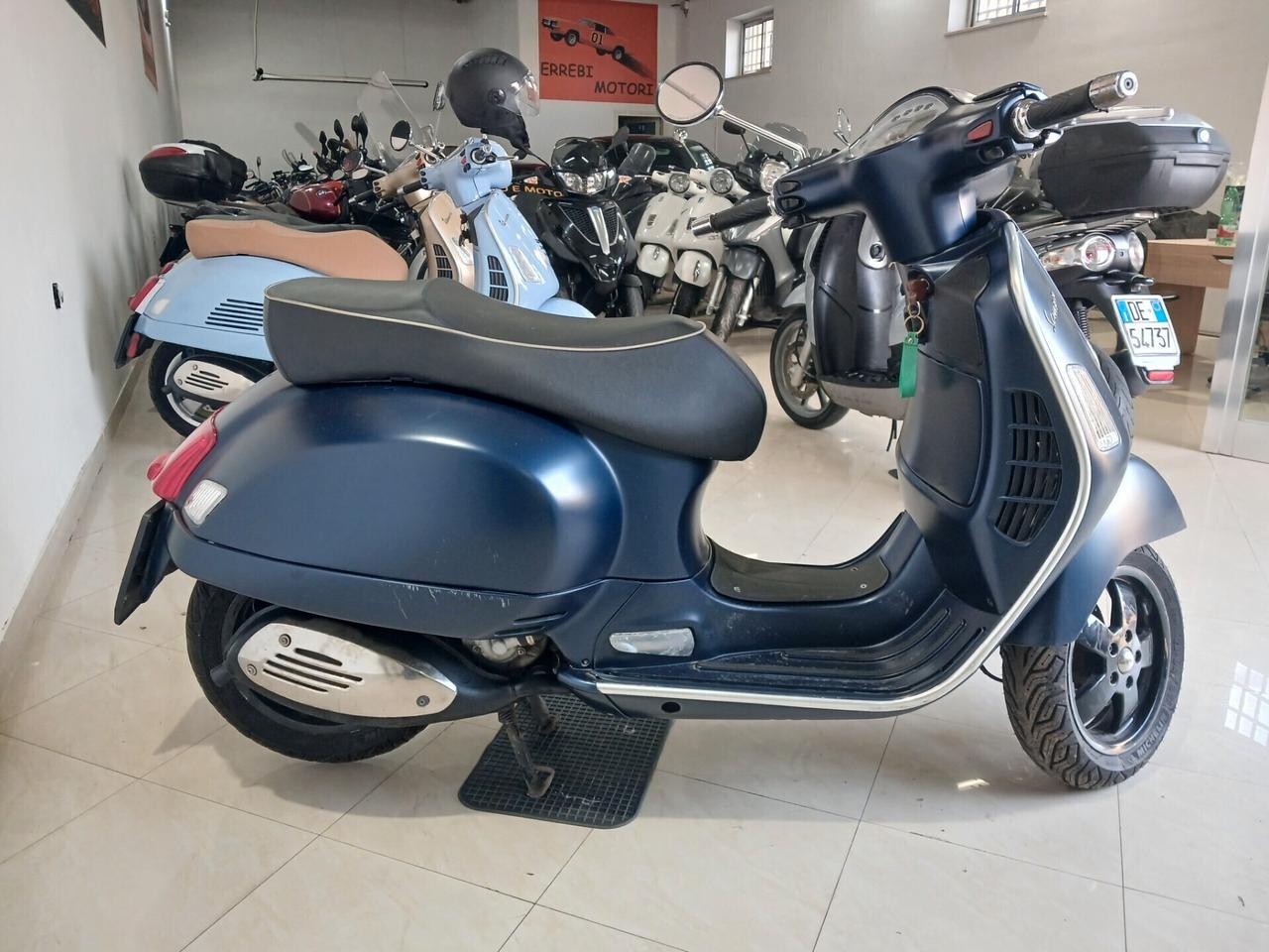 Piaggio GTS 250