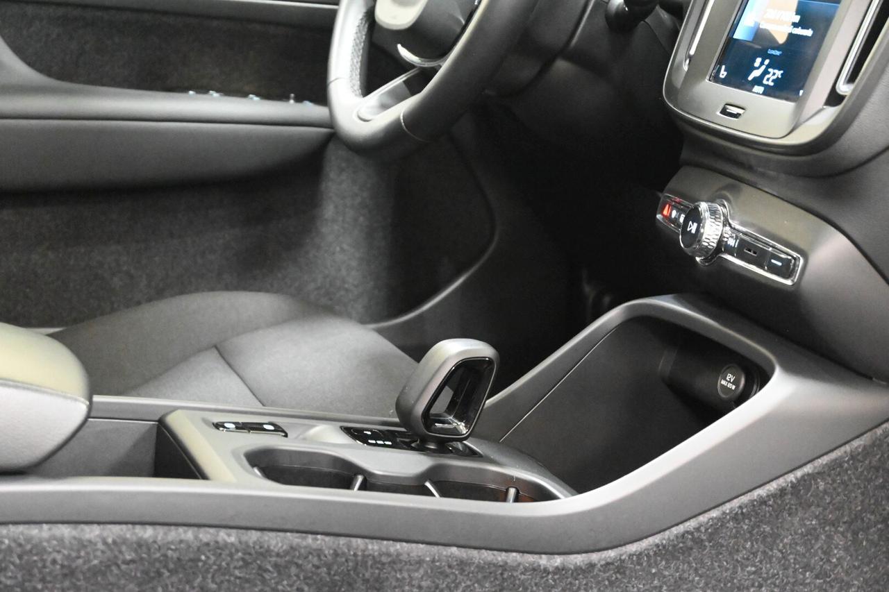 VOLVO XC40 (2017-->) XC40 T2 automatico Core
