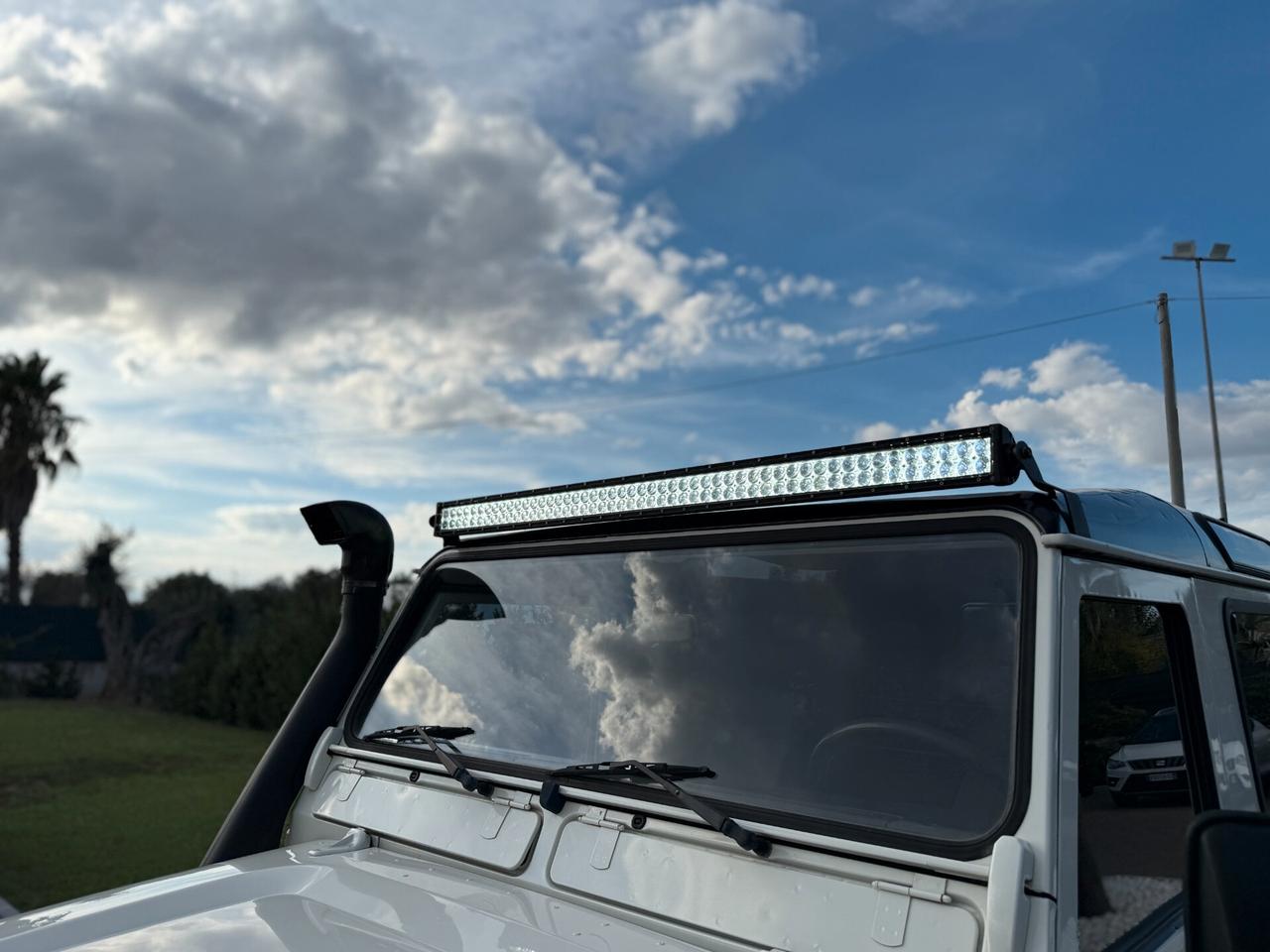 Land Rover Defender 90 2.4 TD5 (BMW) INTROVABILE 129000KM