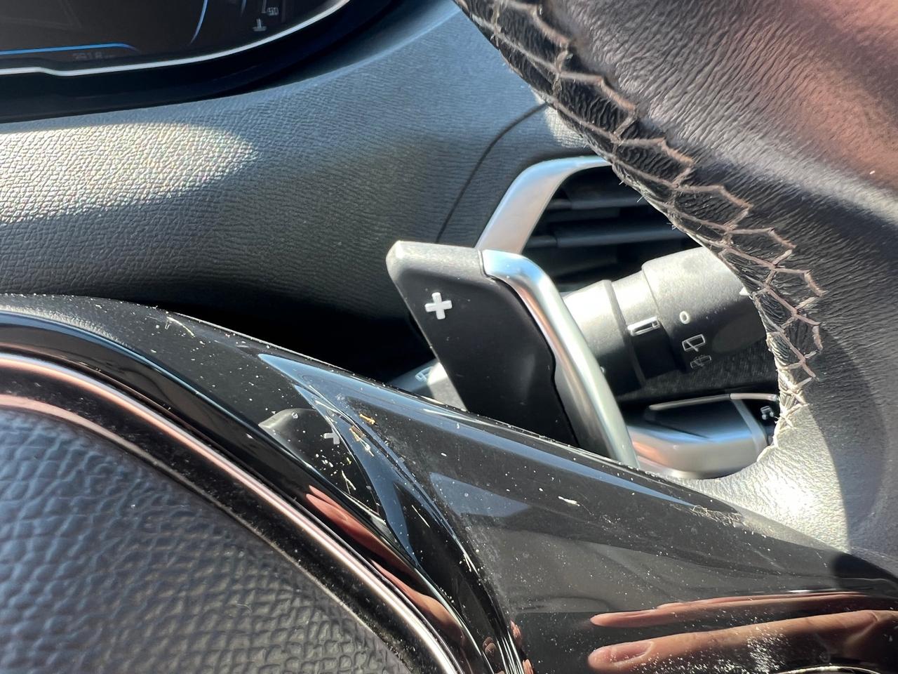 Peugeot 3008 1.6HDi 120CV EAT6 Allure-12/2017"UNIPRO"