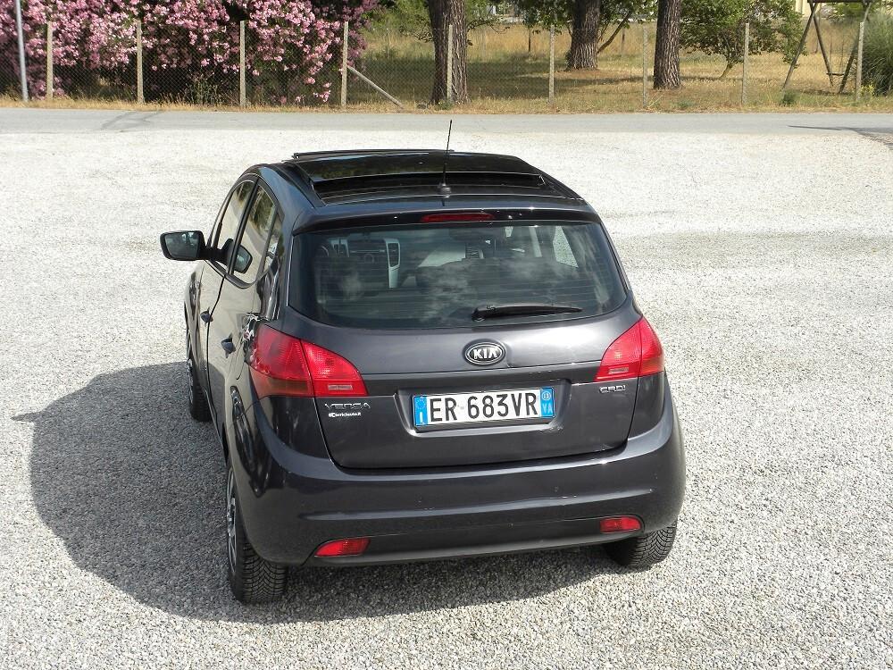 Kia Venga 1.4 CRDi 90CV Cool TETTO PANORAMICO CLIMATRONIC CRUISE MULTIFUNZIONE