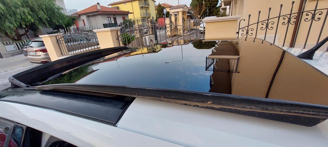 POLO 1,2 BENZINA TETTO APRIBILE X NEOPATENTATI SENSORI DI PARCHEGGIO IMPECCABILE