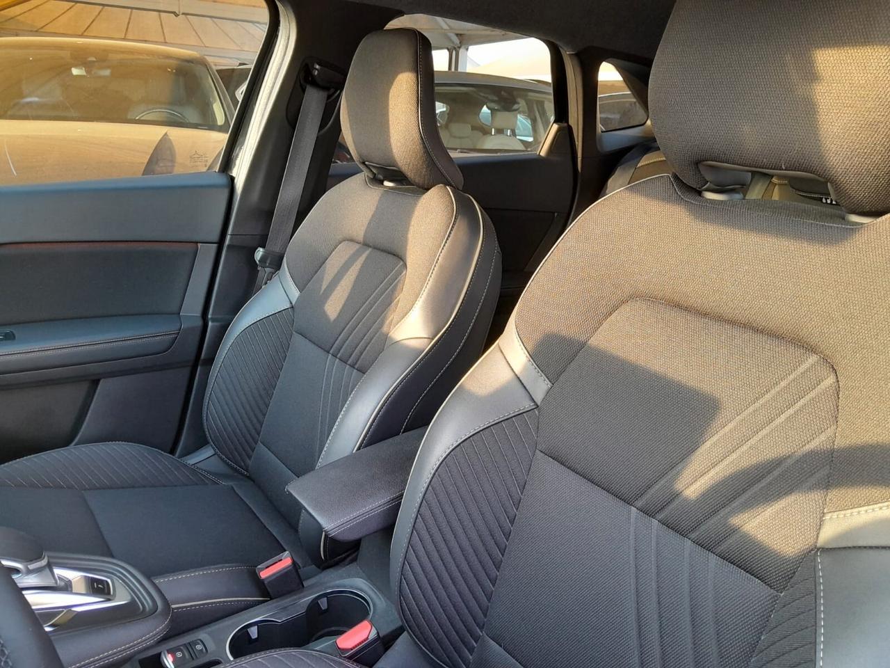 Renault Symbioz Full Hybrid E-Tech 145 CV Iconic