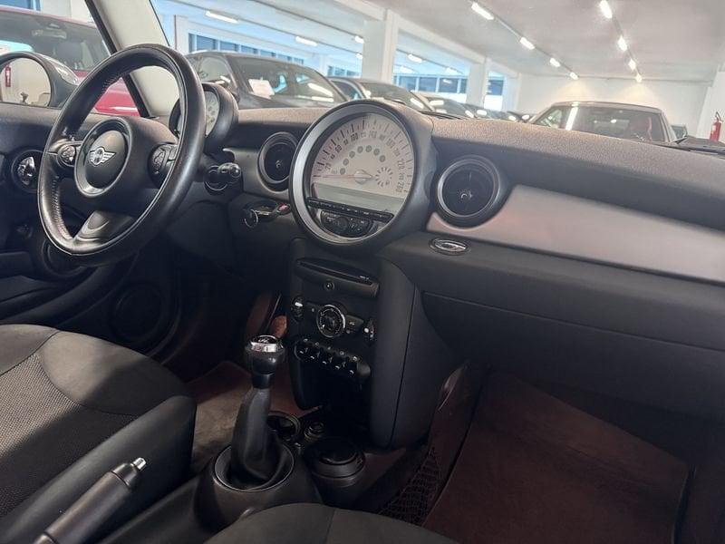 MINI Mini Mini 1.6 16V One (72kW)