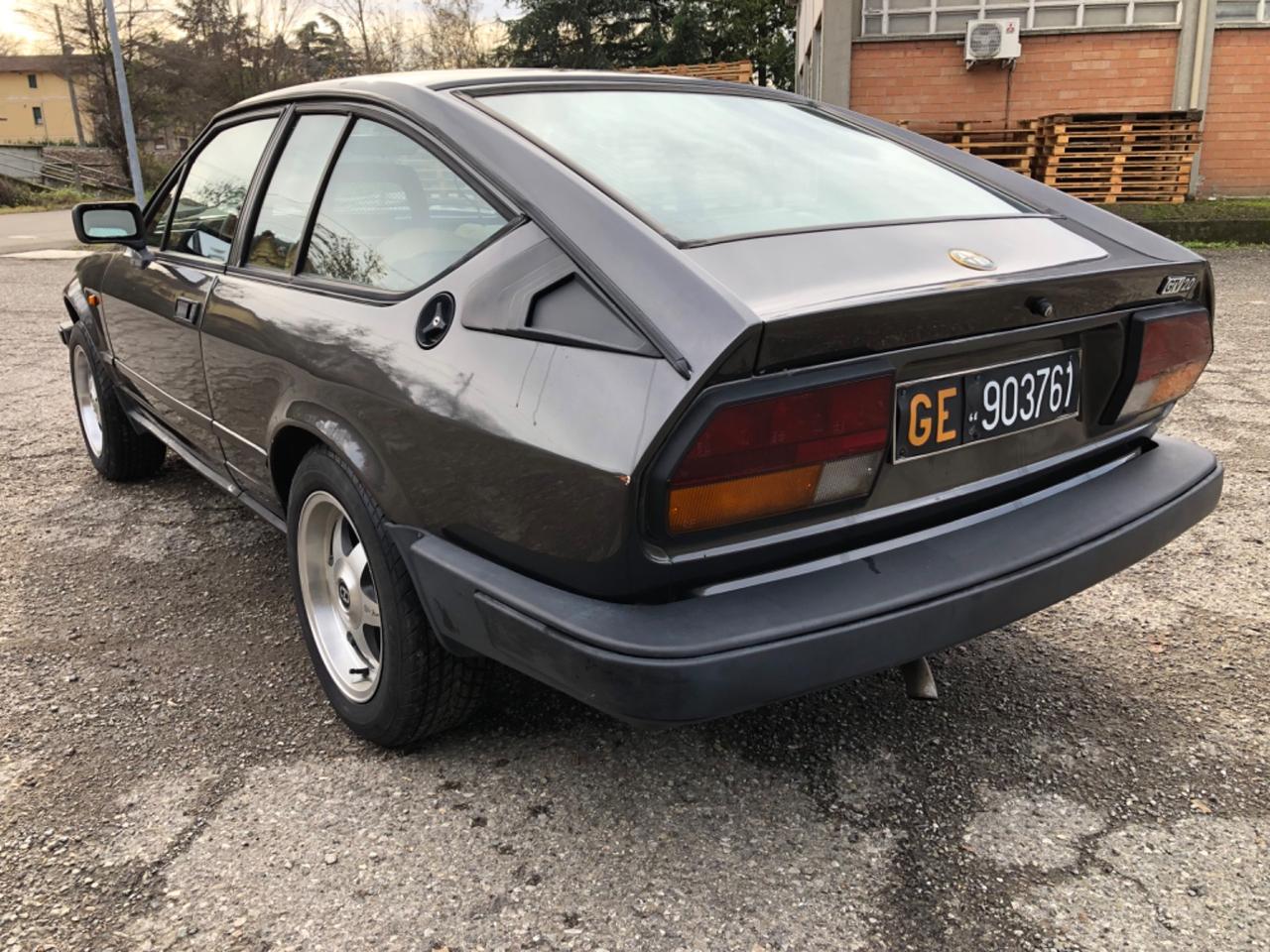 Alfa Romeo Alfetta GTV 2.0