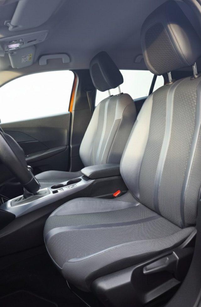 PEUGEOT 2008 PureTech 130 S&S Allure Navi Pack