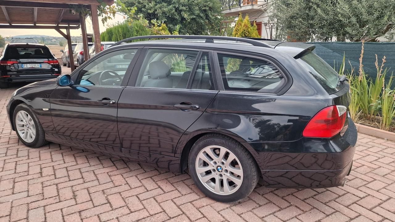 Bmw 320 320d cat Touring Attiva