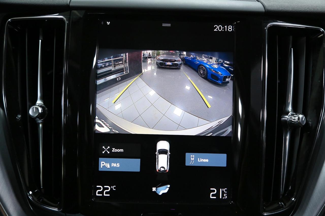 Volvo XC60 B4 (d) mhev AWD Geartronic Momentum
