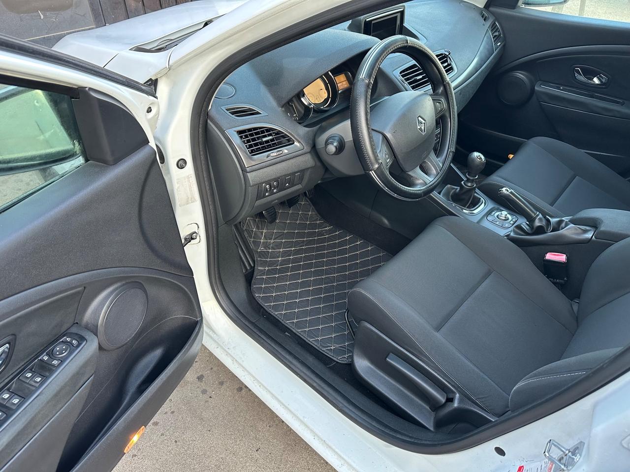 Renault Megane Mégane 1.5 dCi 110CV EDC SporTour GT Line