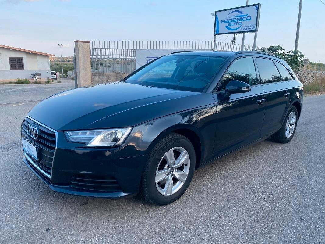 Audi A4 Avant 30 2.0 tdi Business Sport 122cv s-tronic my16