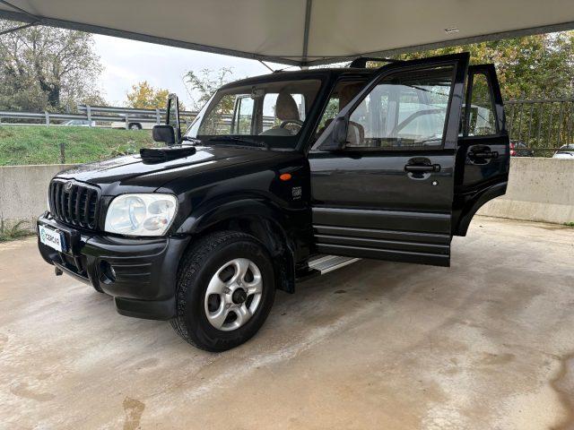 MAHINDRA Goa 2.5 CRDe 4WD 4X4 6 PSOTI KM E MOTORE ORIGINALI