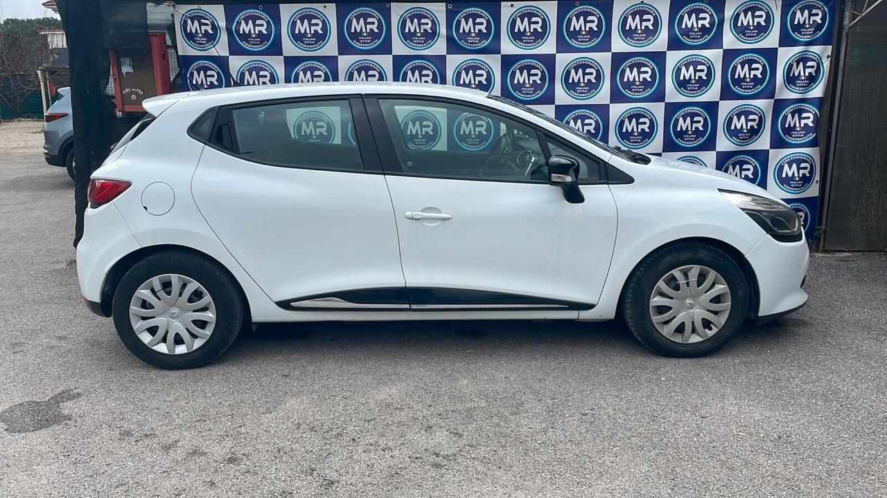 Renault Clio 1.2 GPL 75cv 2014 USATO