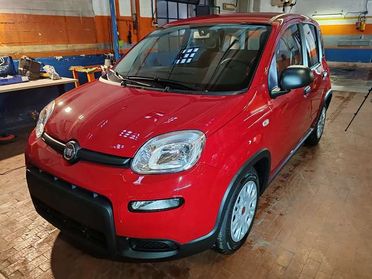 Fiat Panda 1.0 Hybrid 70cv Radio Bluetooth 36 Rate da 177,95