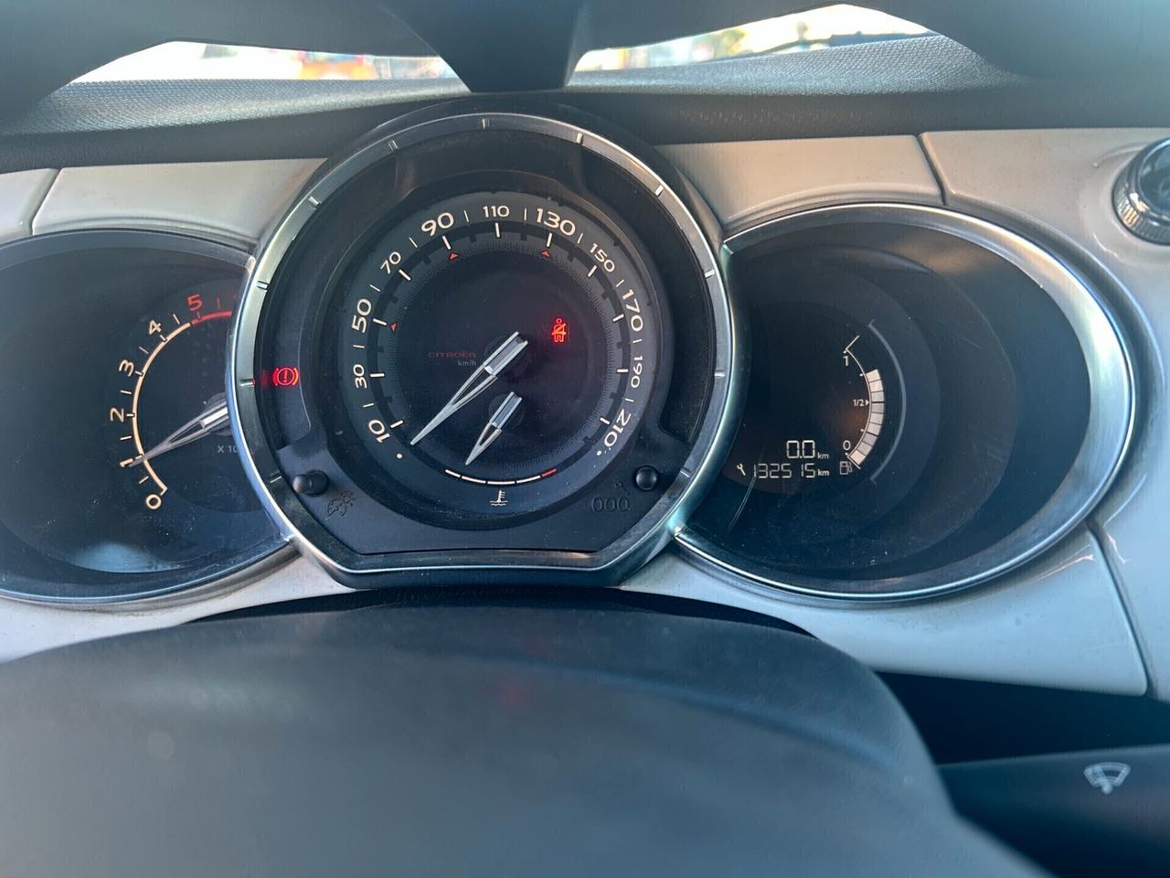 ds3 BlueHDi 100 S&S Sport Chic