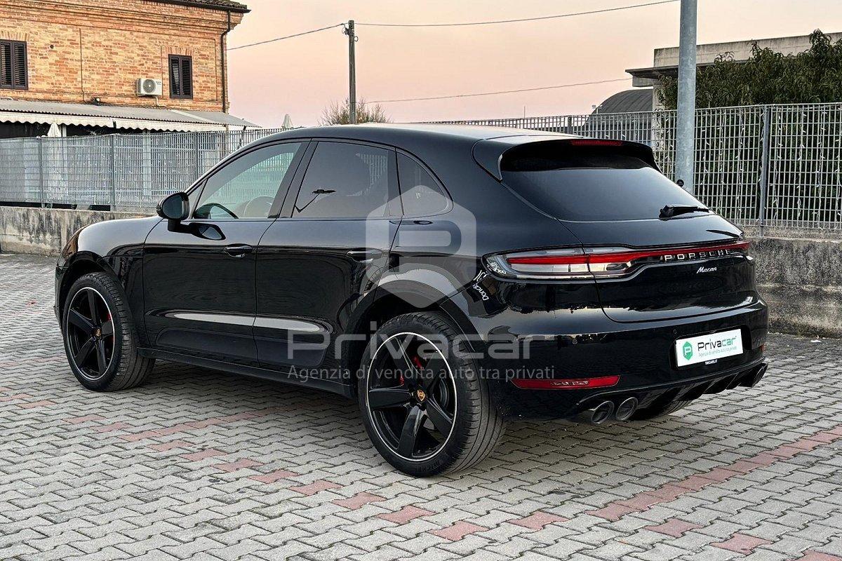 PORSCHE Macan 2.0